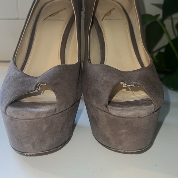 Brian Atwood Blayne Heels - Picture 6 of 16